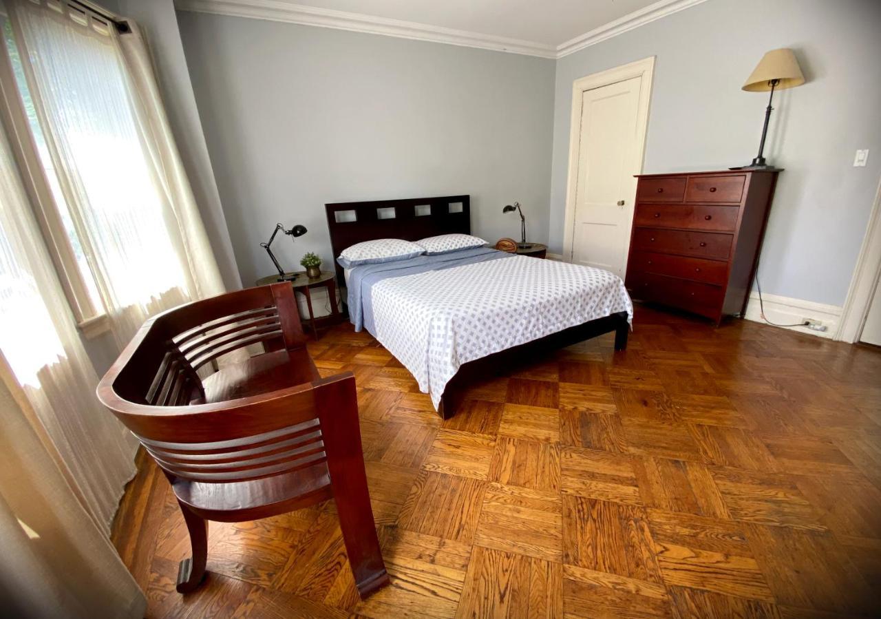 Spacious Bedroom In A Brooklyn House Shared With Host New York City Exterior photo